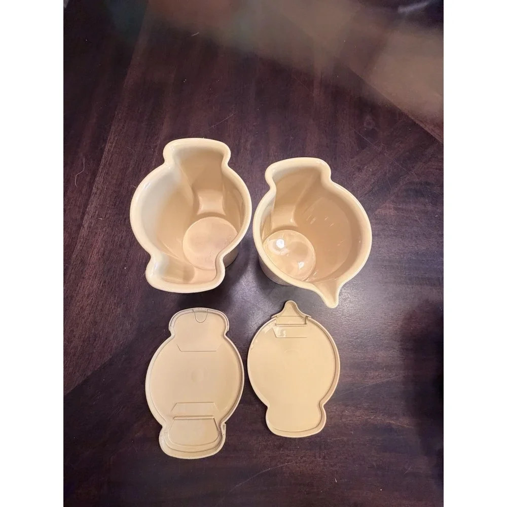 Vintage Tupperware Harvest Gold Sugar And Creamer Set Flip Top Lids 577 574